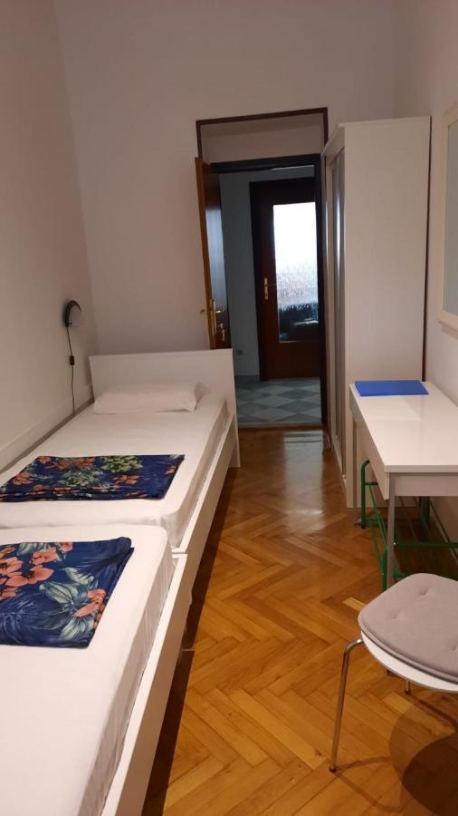 Rooms Aida Pula Exterior photo