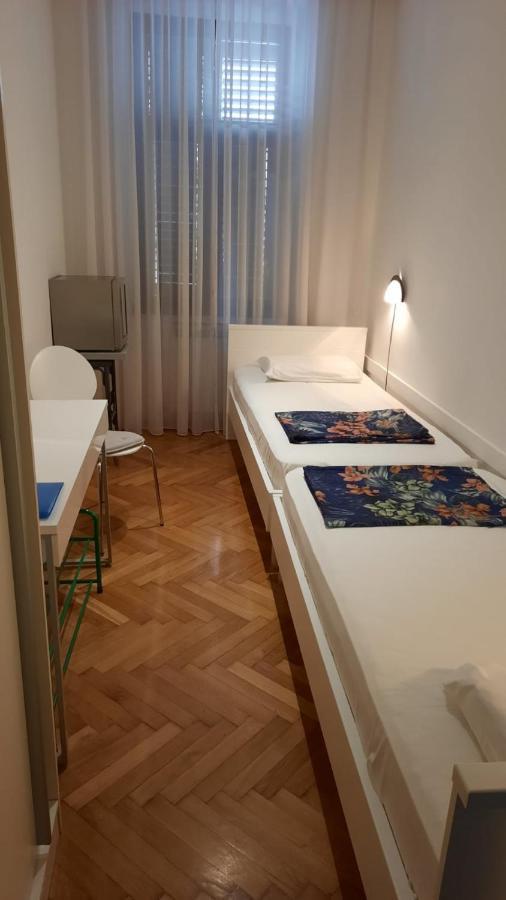 Rooms Aida Pula Exterior photo